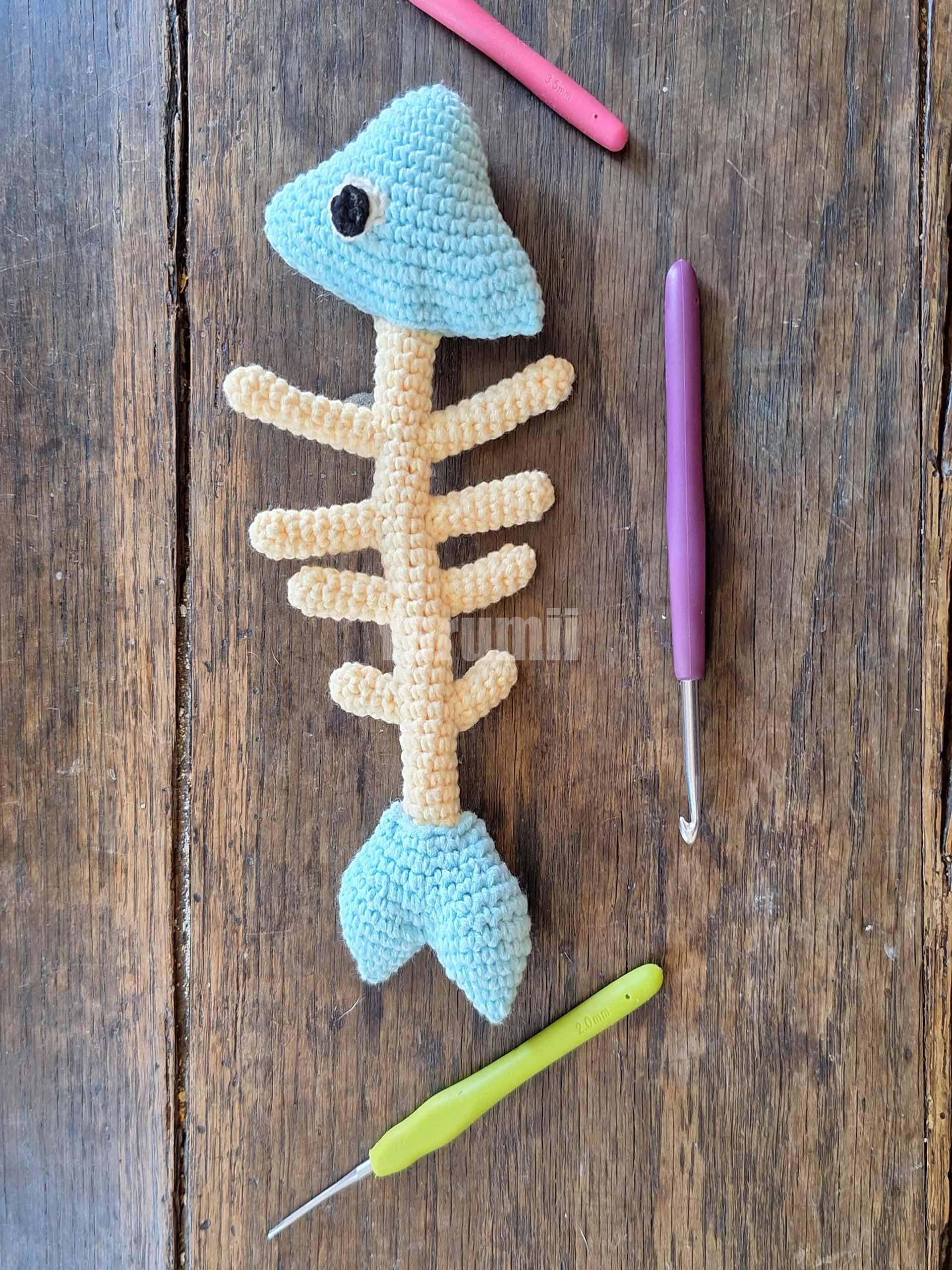 Arête de poisson au crochet - Création Yarumii Arête de poisson au crochet - Création Yarumii