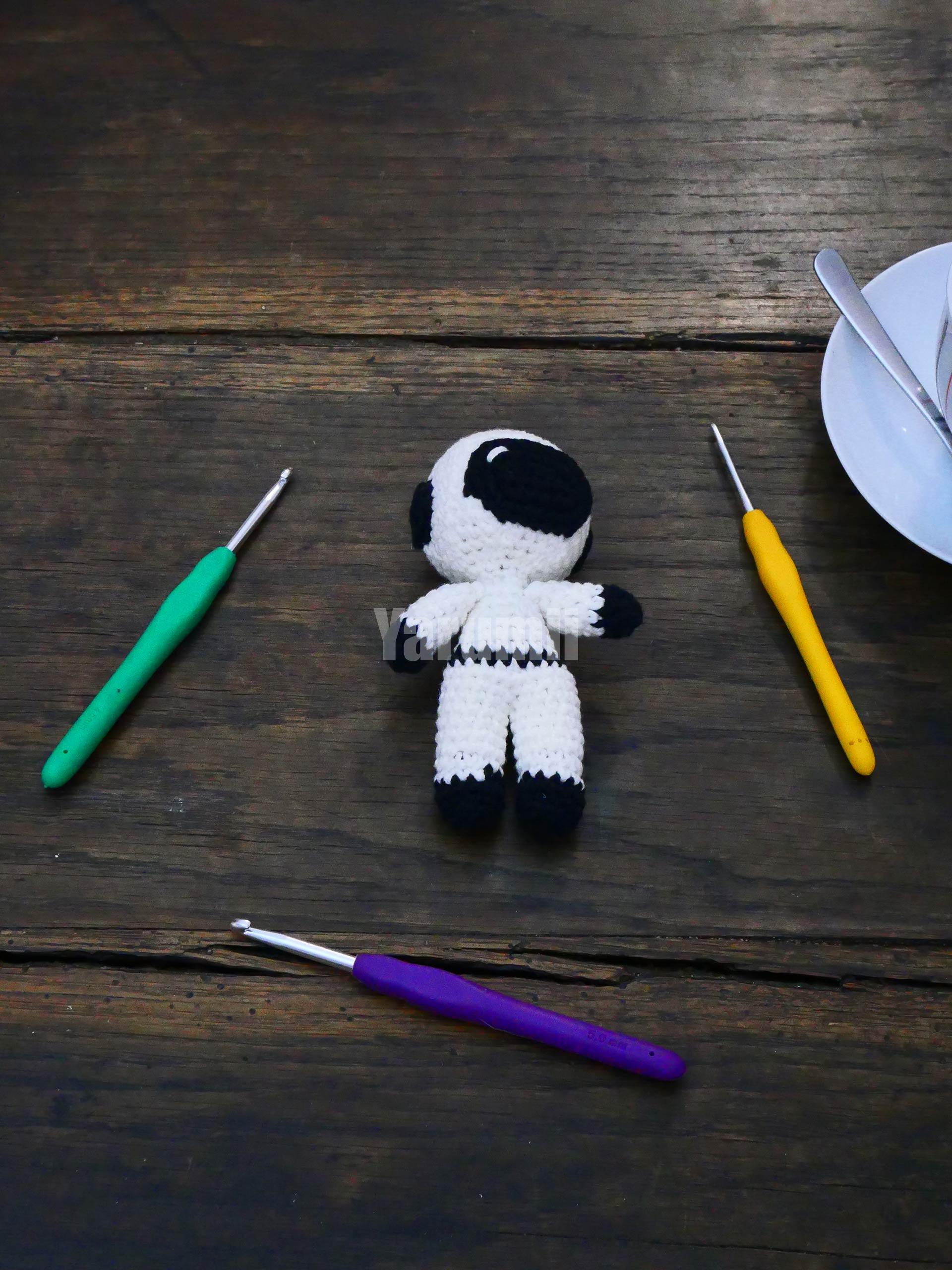 Astronaute (blanc) au crochet - Création Yarumii Astronaute (blanc) au crochet - Création Yarumii