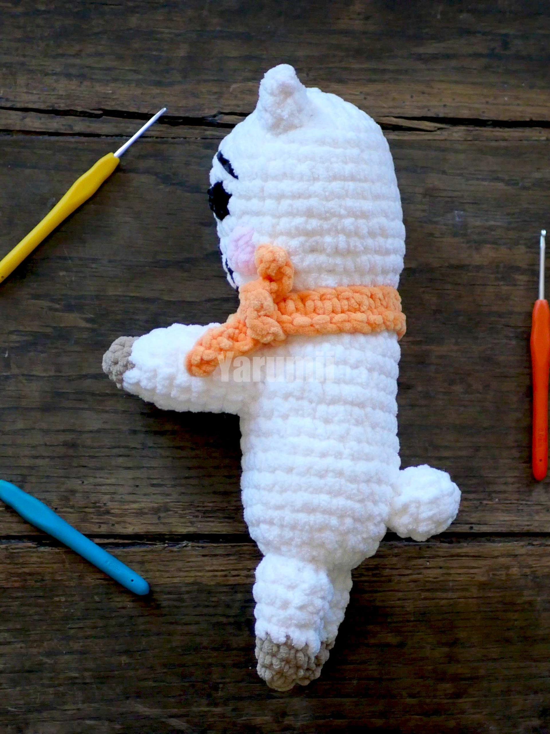 RJ BT21 - Jin BTS au crochet - Yarumii RJ BT21 - Jin BTS au crochet - Yarumii