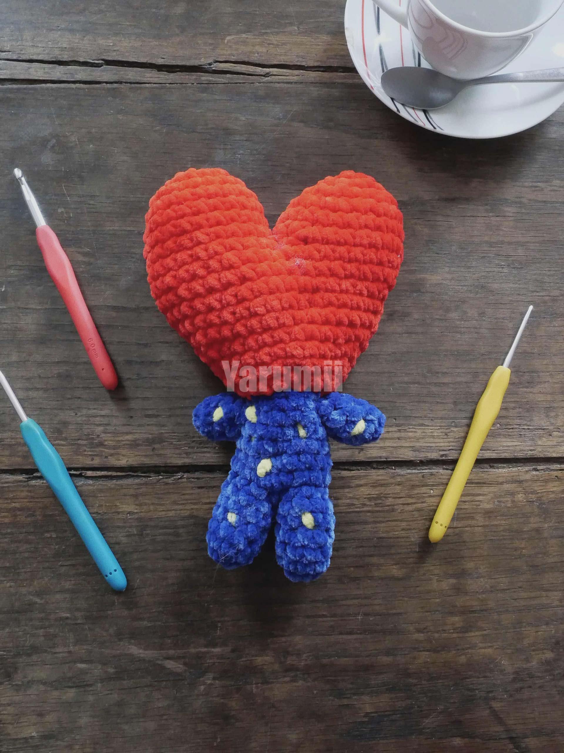Tata BT21 - V BTS au crochet - Yarumii Tata BT21 - V BTS au crochet - Yarumii