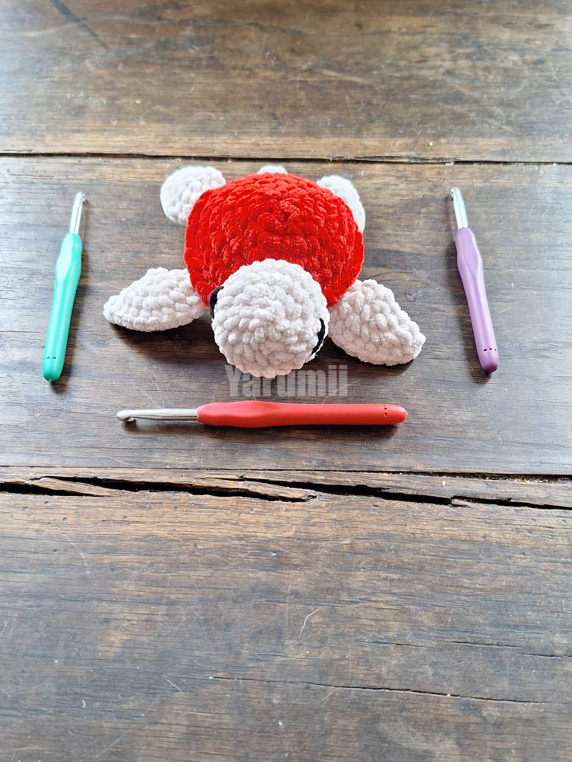 Tortue (rouge) au crochet - Création Yarumii Tortue (rouge) au crochet - Création Yarumii