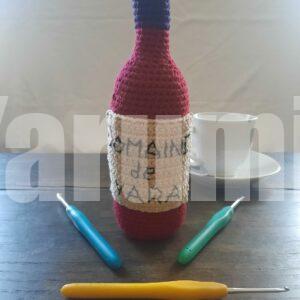 Bouteille de vin (rouge) au crochet - Création Yarumii