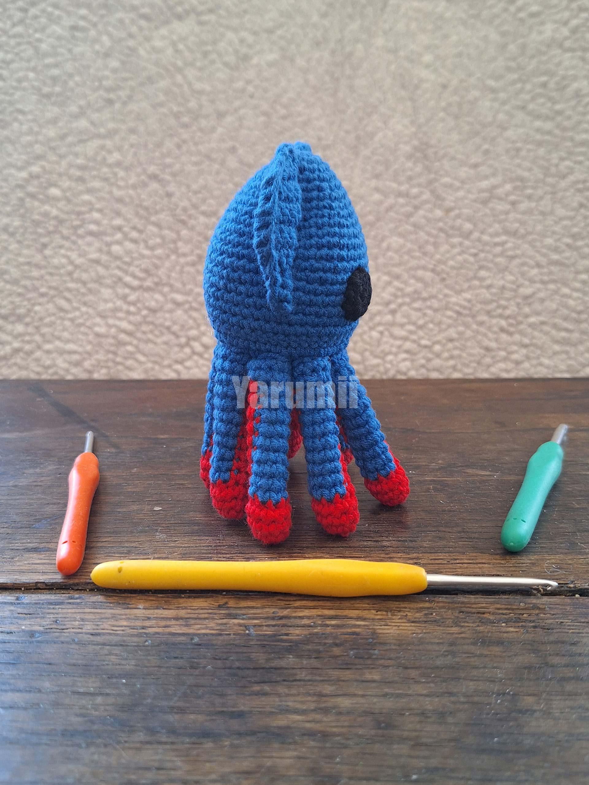 Calamar au crochet - Création Yarumii Calamar au crochet - Création Yarumii
