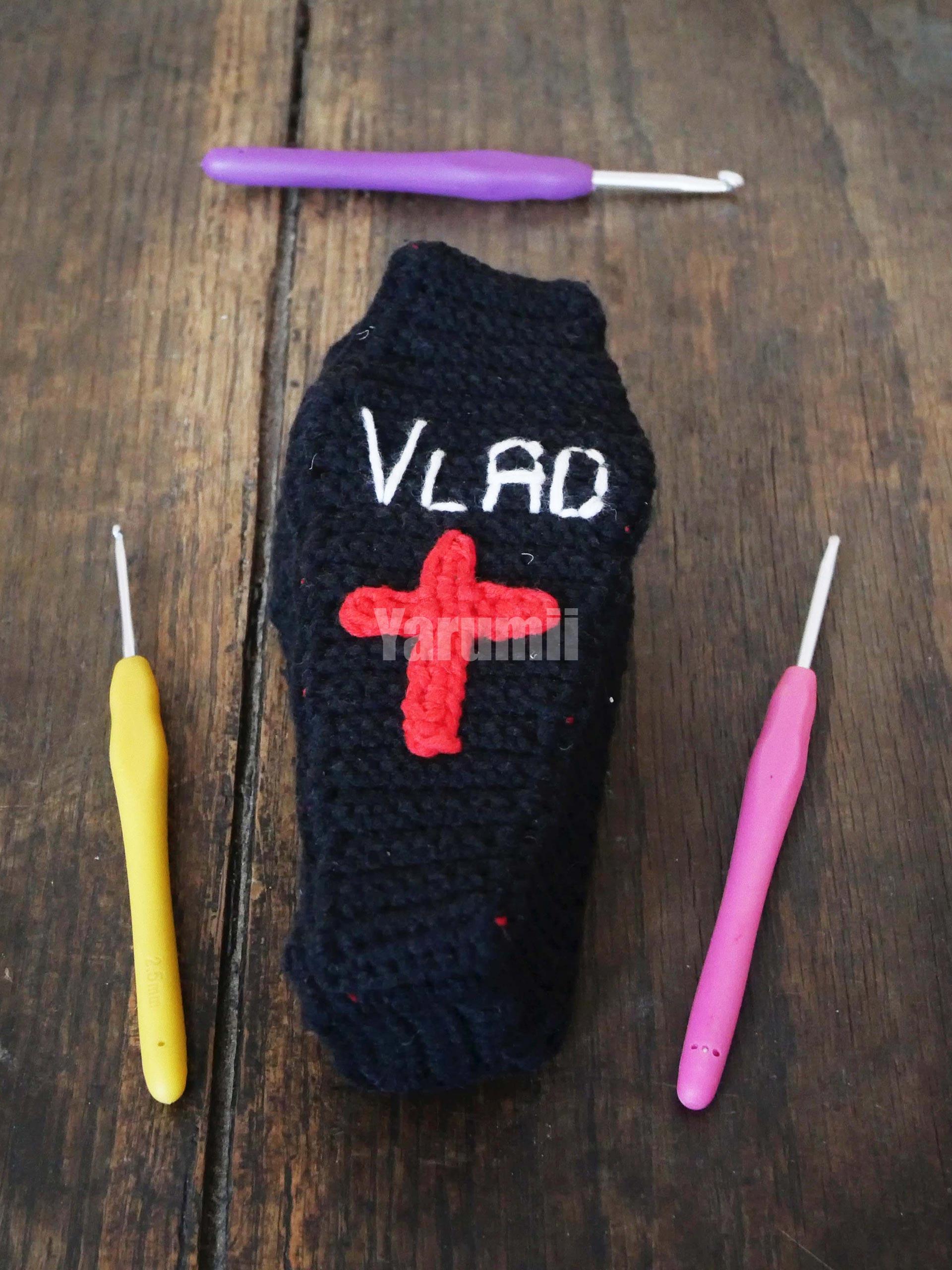 Cercueil (ouvert) au crochet - Yarumii Cercueil (ouvert) au crochet - Yarumii