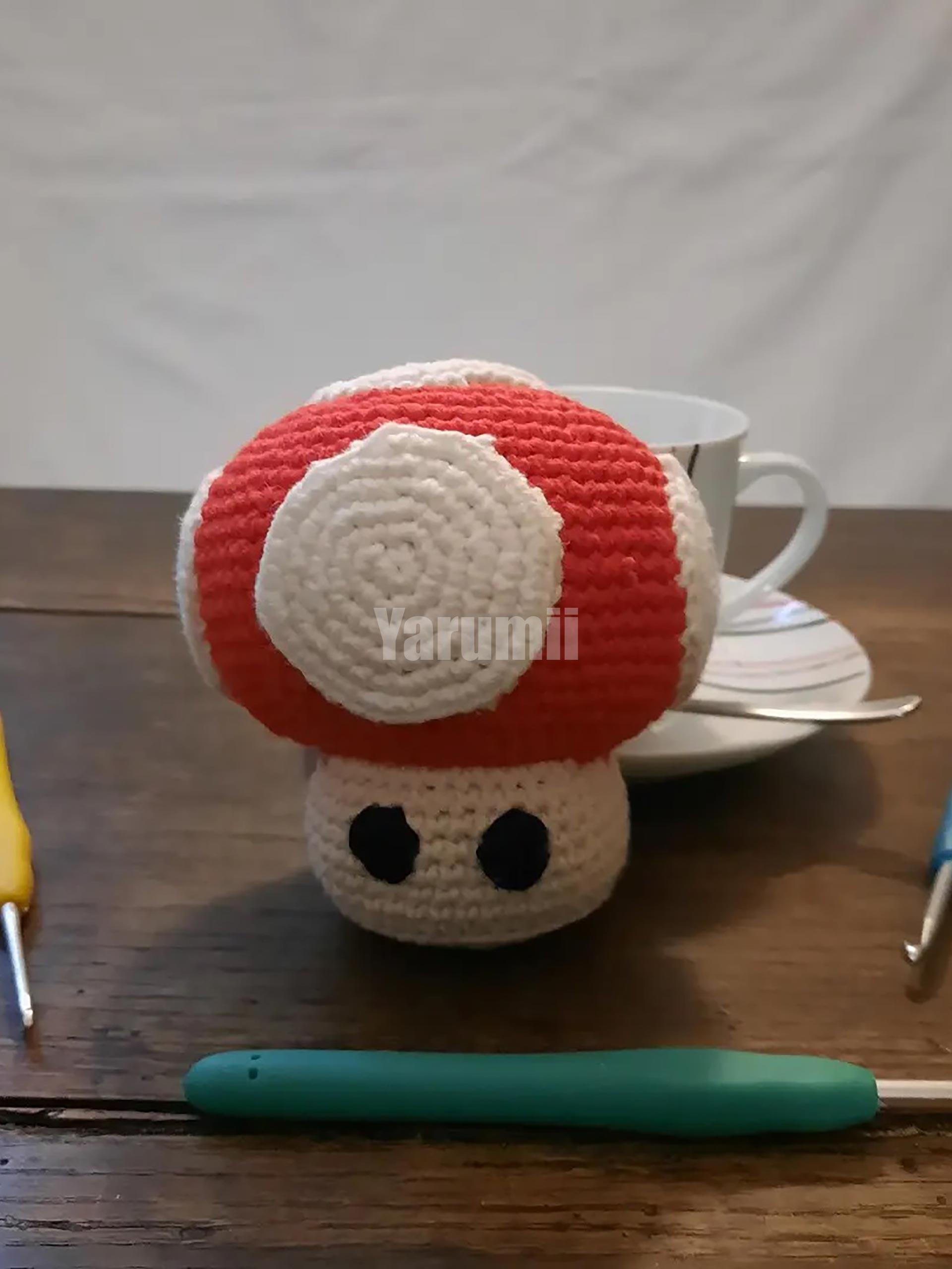 Champignon 1up (rouge) au crochet - Yarumii Champignon 1up (rouge) au crochet - Yarumii