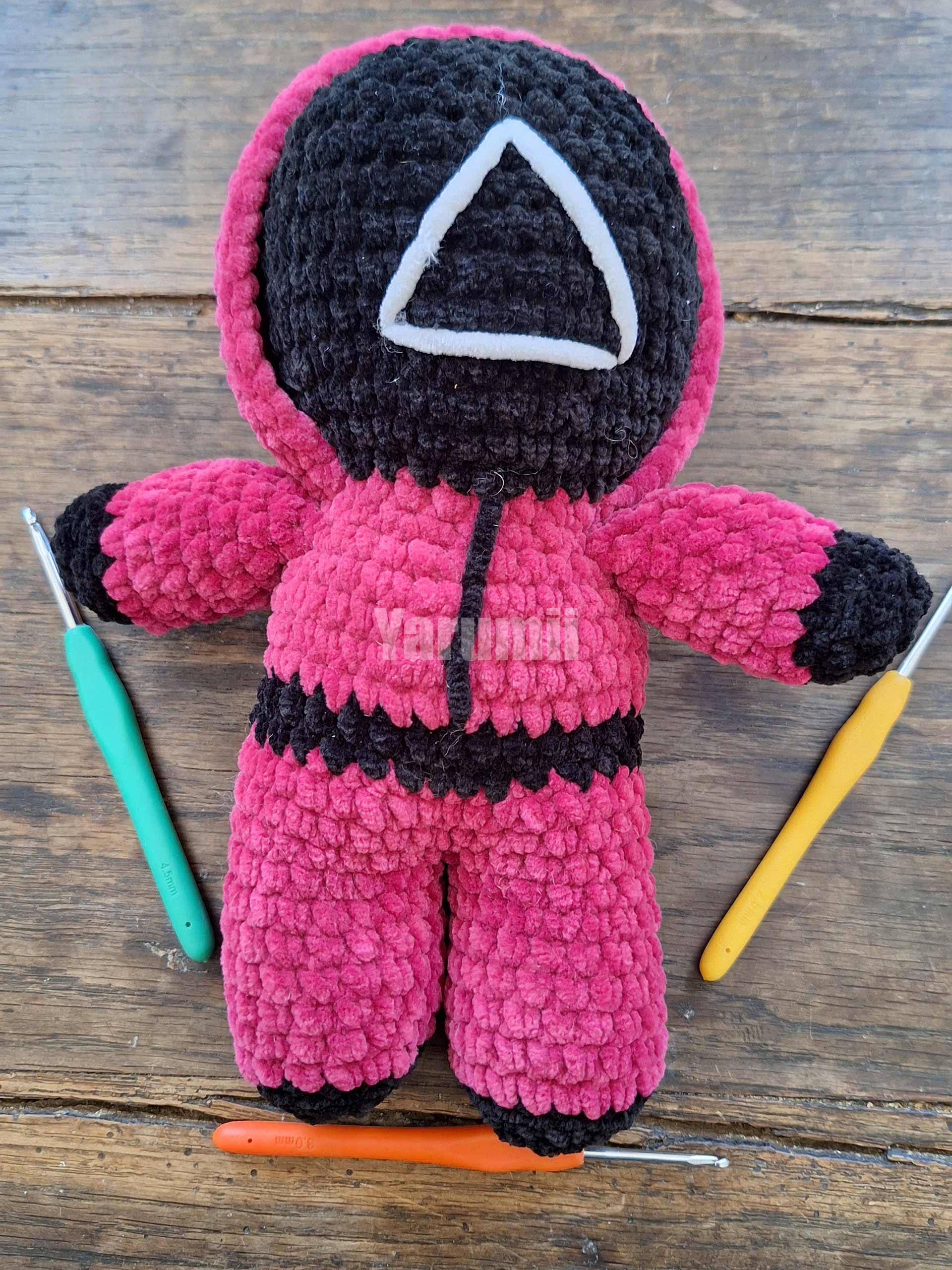 Garde (triangle) au crochet - Yarumii Garde (triangle) au crochet - Yarumii