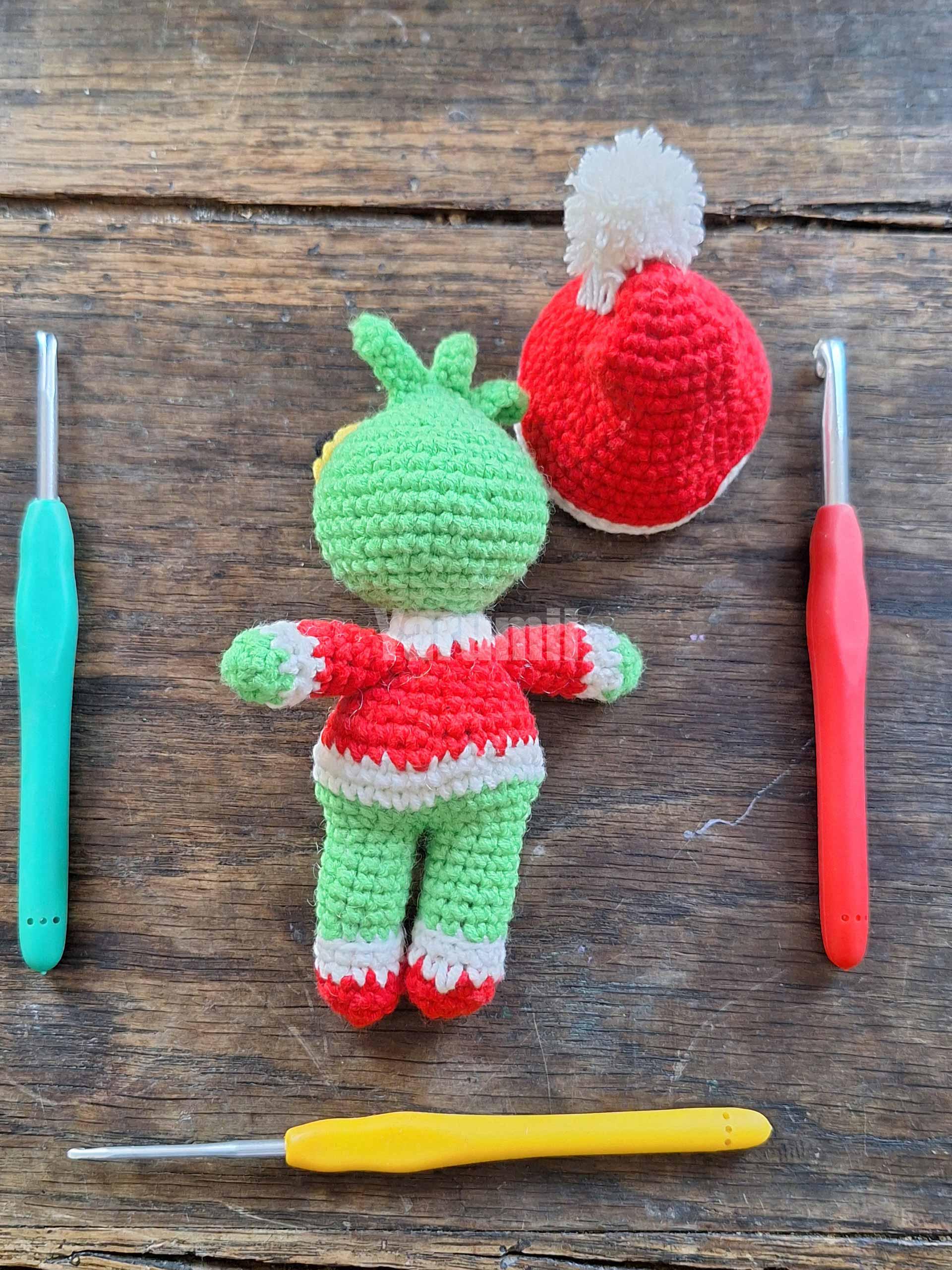 Grinch au crochet - Yarumii Grinch au crochet - Yarumii