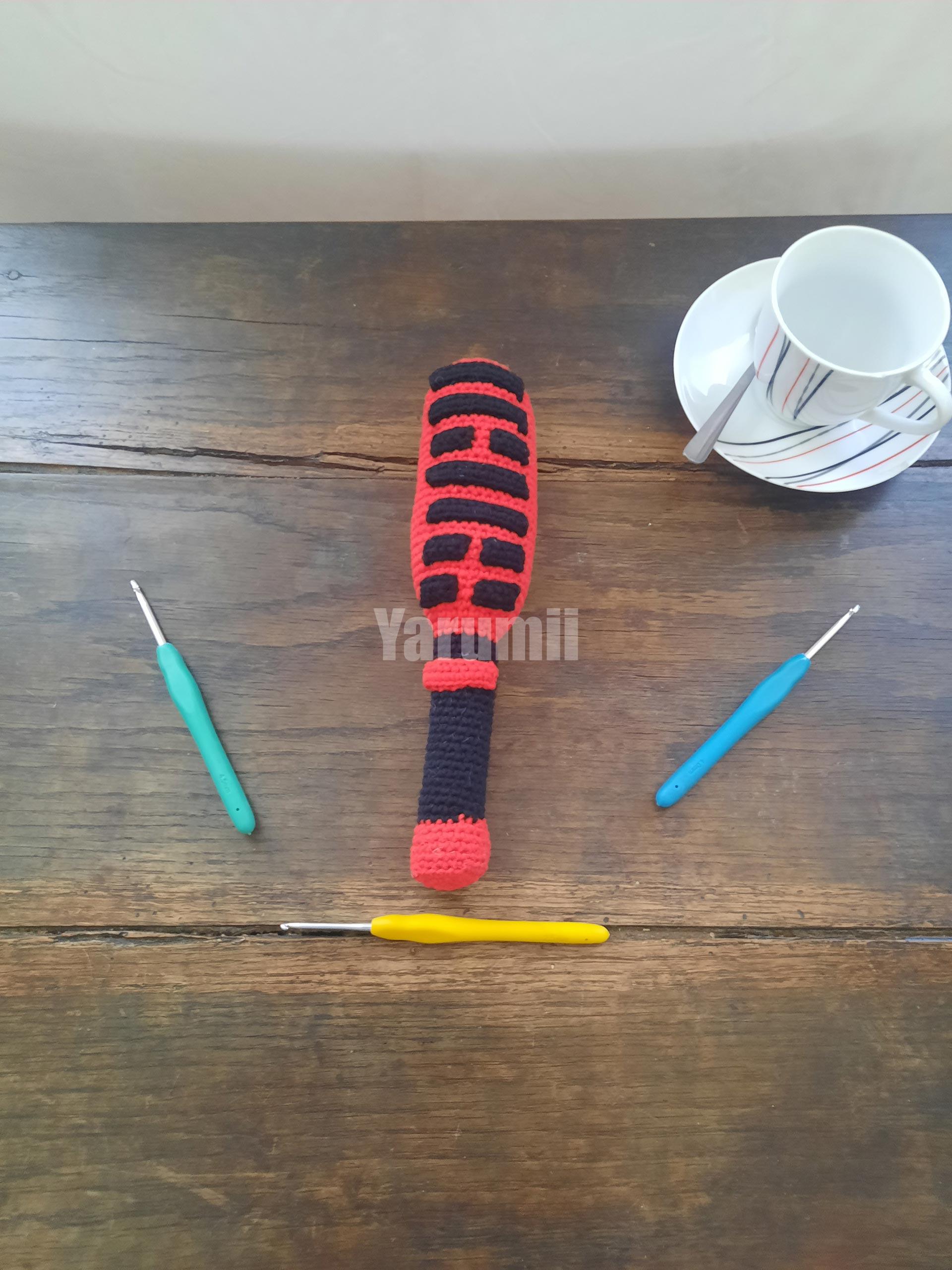 Lightstick "Konbat" des Ikon au crochet - Yarumii Lightstick "Konbat" des Ikon au crochet - Yarumii