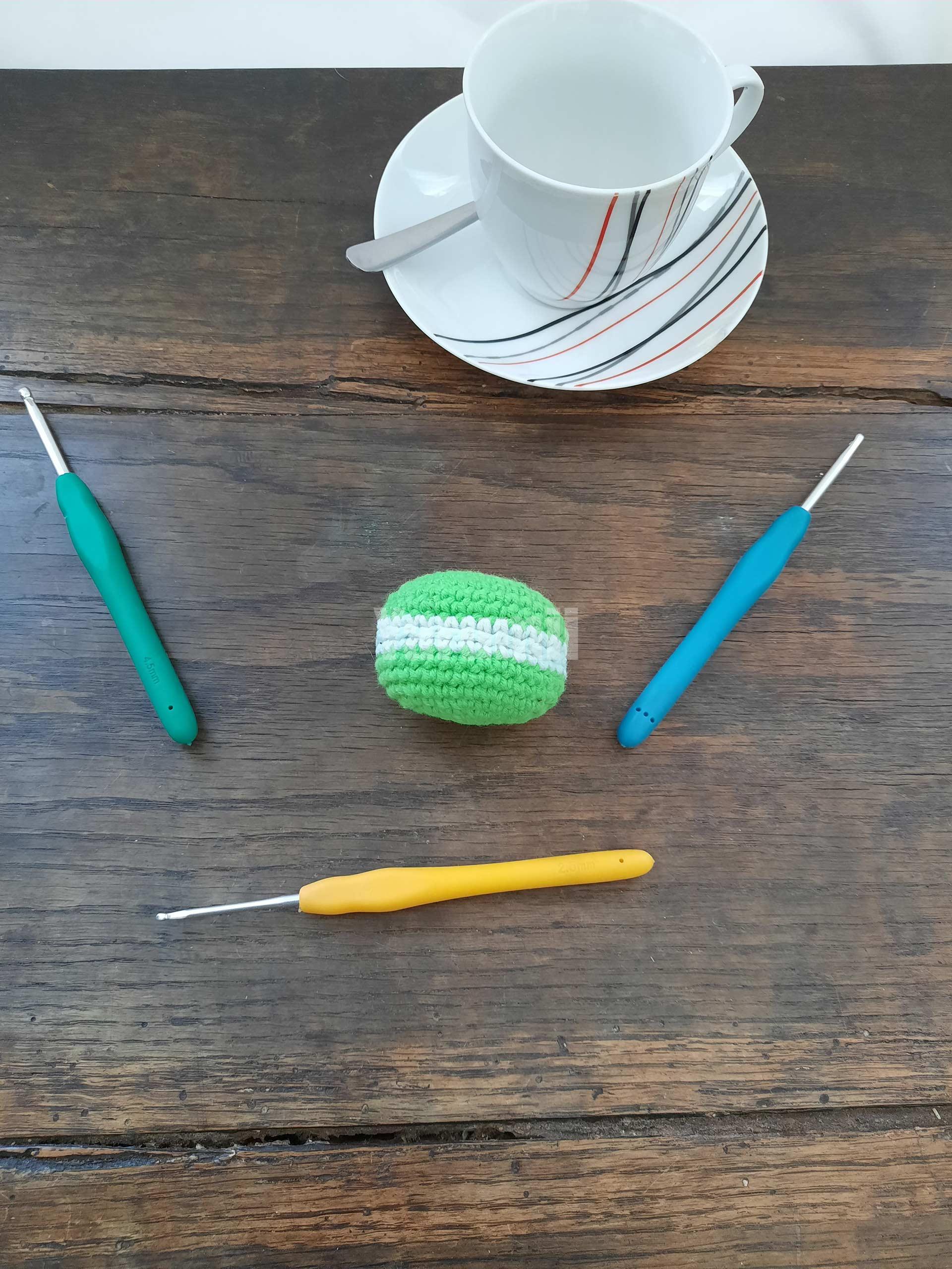 Macaron (vert) au crochet - Création Yarumii Macaron (vert) au crochet - Création Yarumii