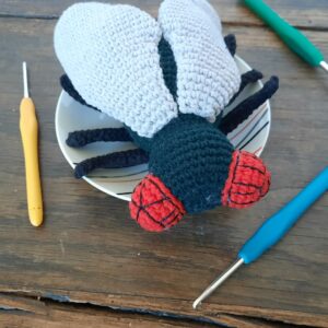 Mouche au crochet