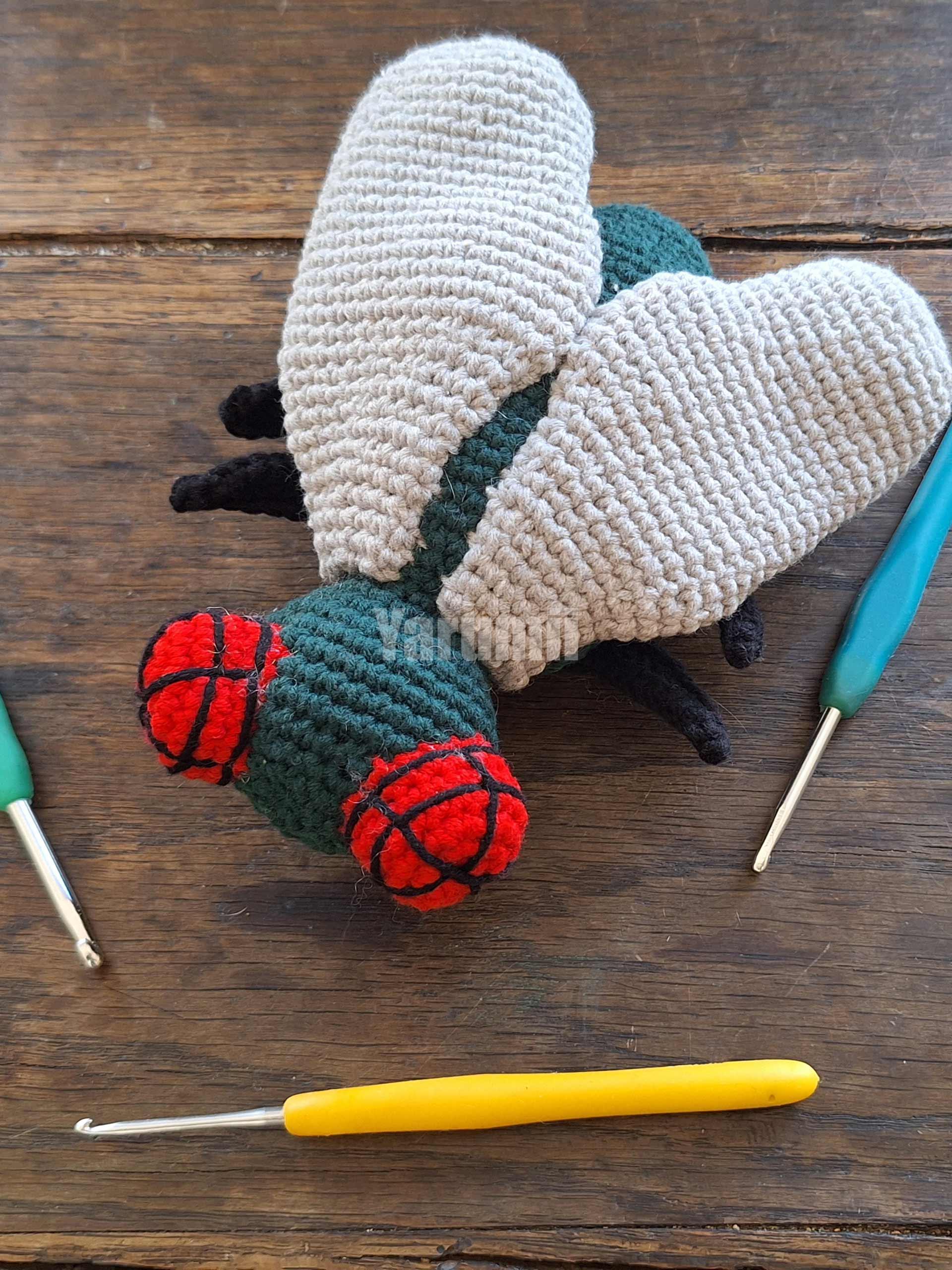 Mouche au crochet - Création Yarumii Mouche au crochet - Création Yarumii