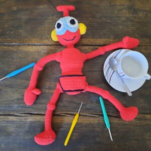 Nono, le petit robot au crochet