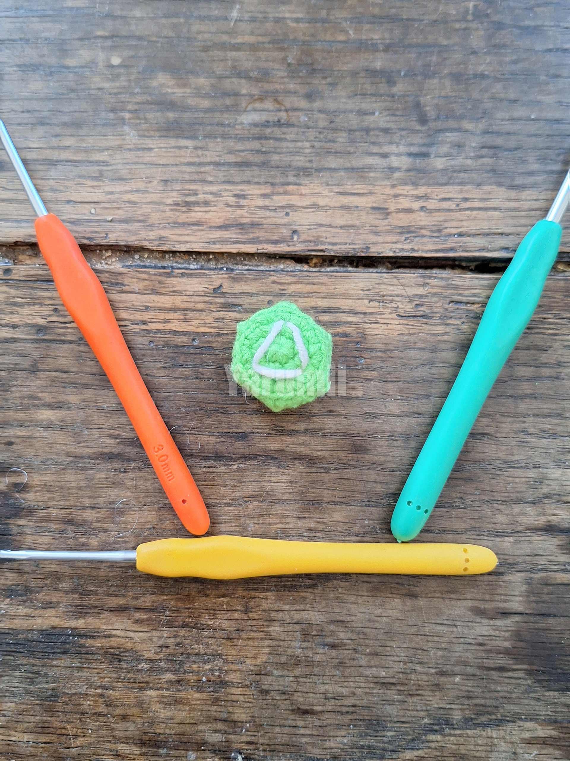 Osselet (vert) au crochet - Yarumii Osselet (vert) au crochet - Yarumii