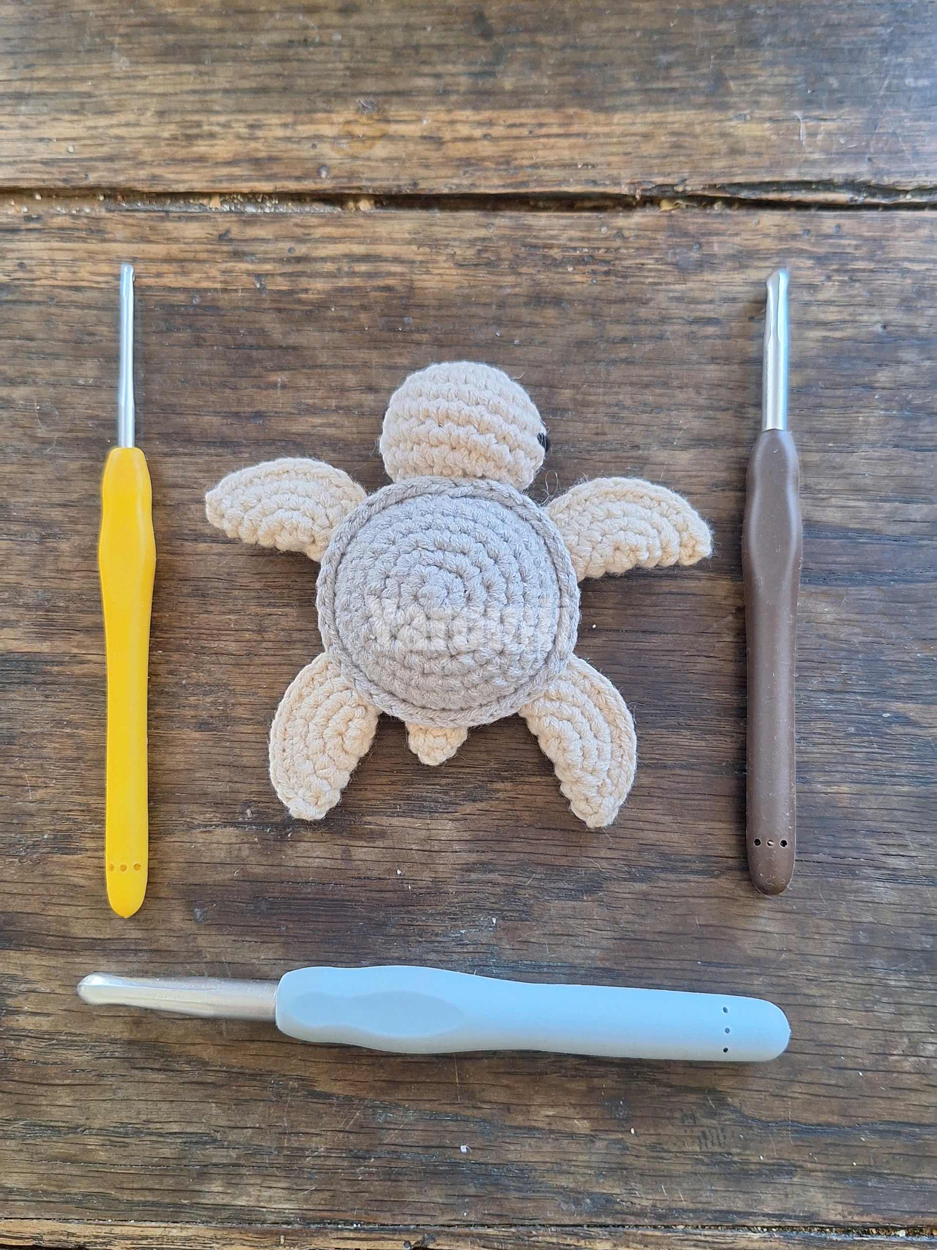Tortue (grise) au crochet - Création Yarumii Tortue (grise) au crochet - Création Yarumii