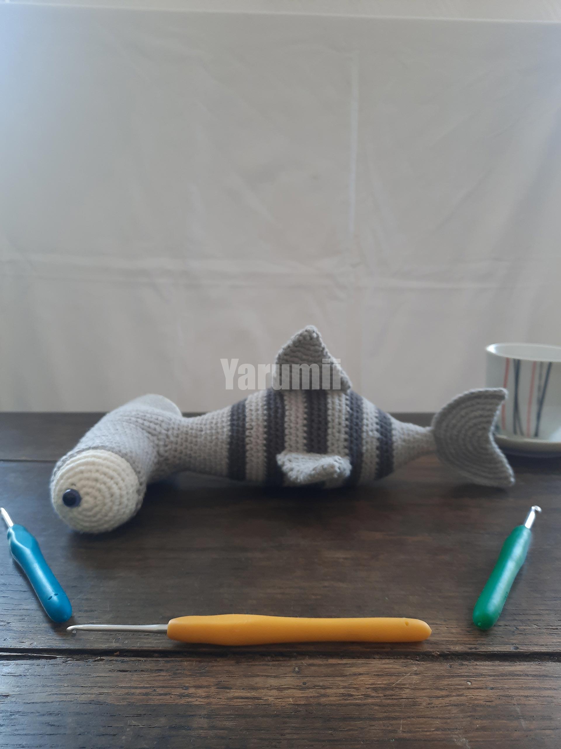 Requin-marteau au crochet - Yarumii Requin-marteau au crochet - Yarumii