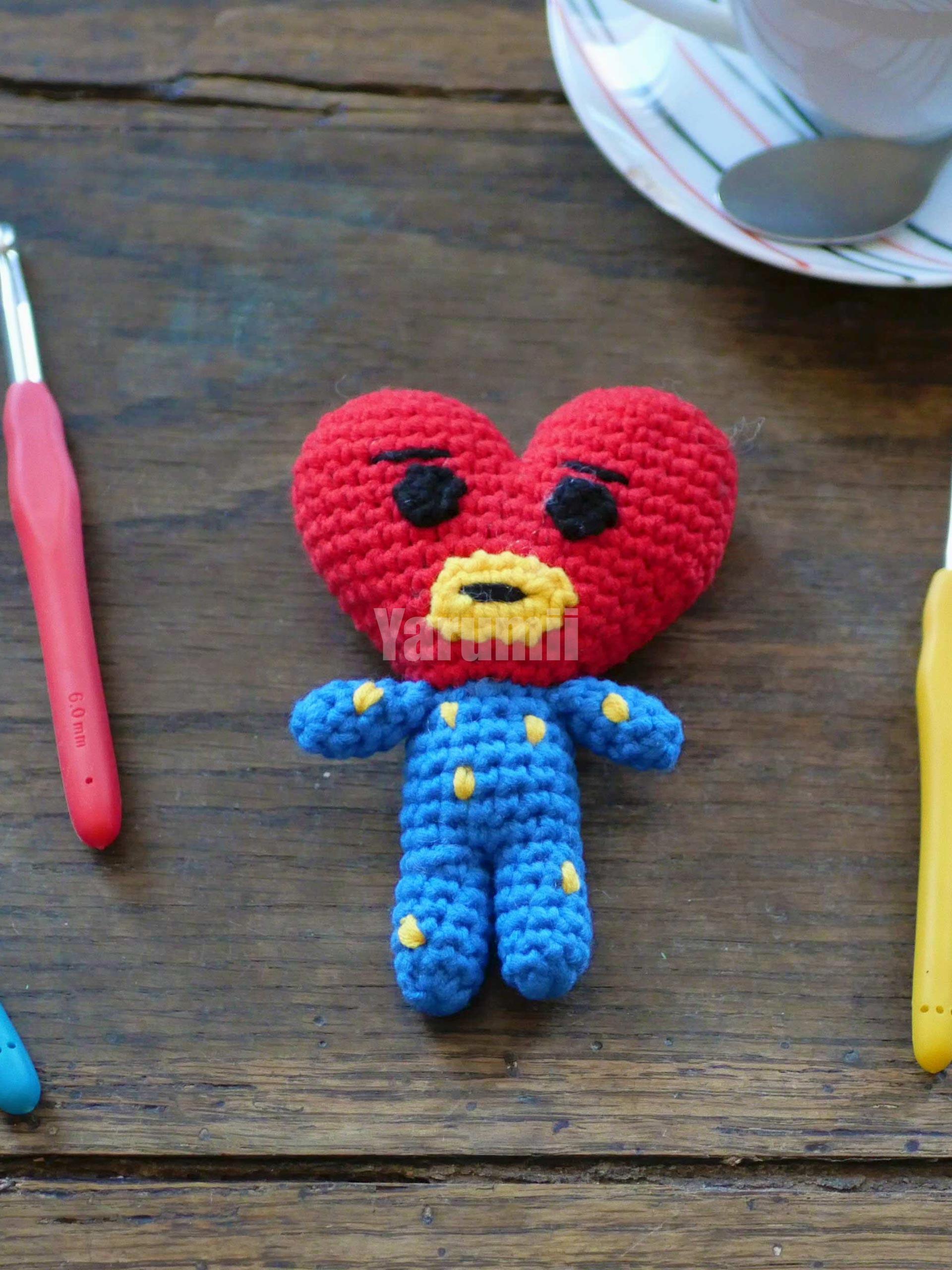 Tata BT21 - V BTS au crochet - Yarumii Tata BT21 - V BTS au crochet - Yarumii