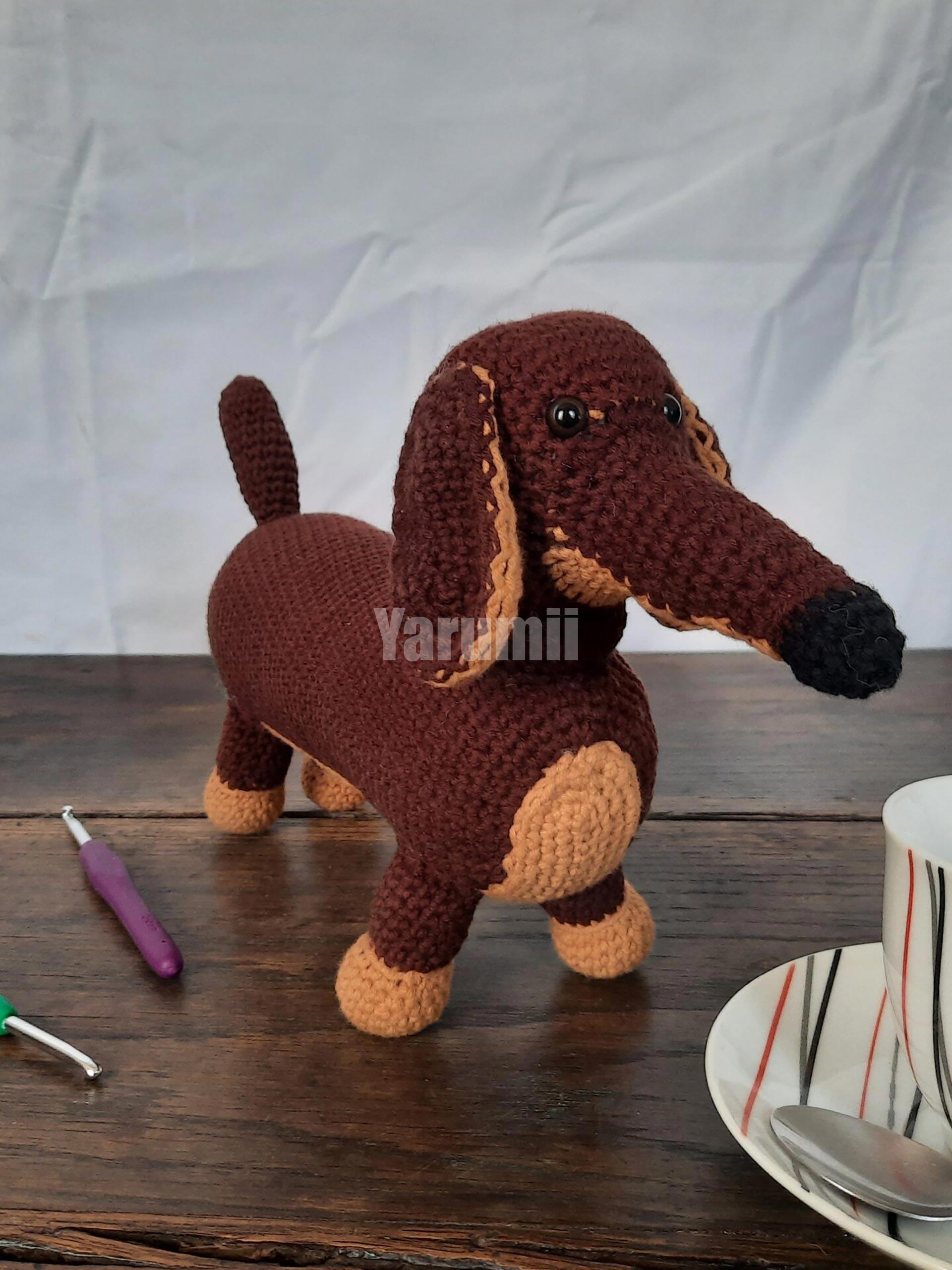 Teckel au crochet - Création Yarumii Teckel au crochet - Création Yarumii