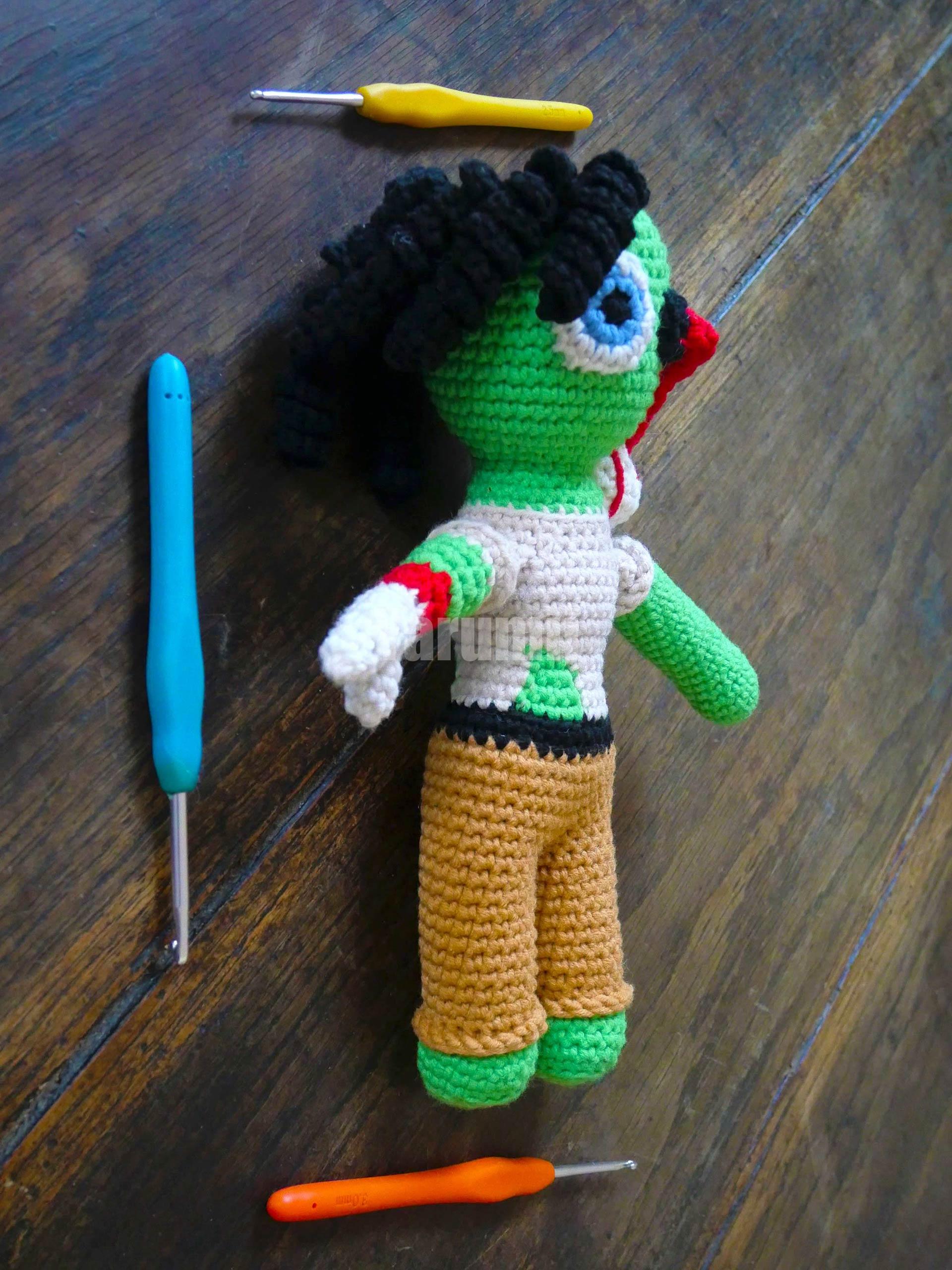 Zombie au crochet - Création Yarumii Zombie au crochet - Création Yarumii