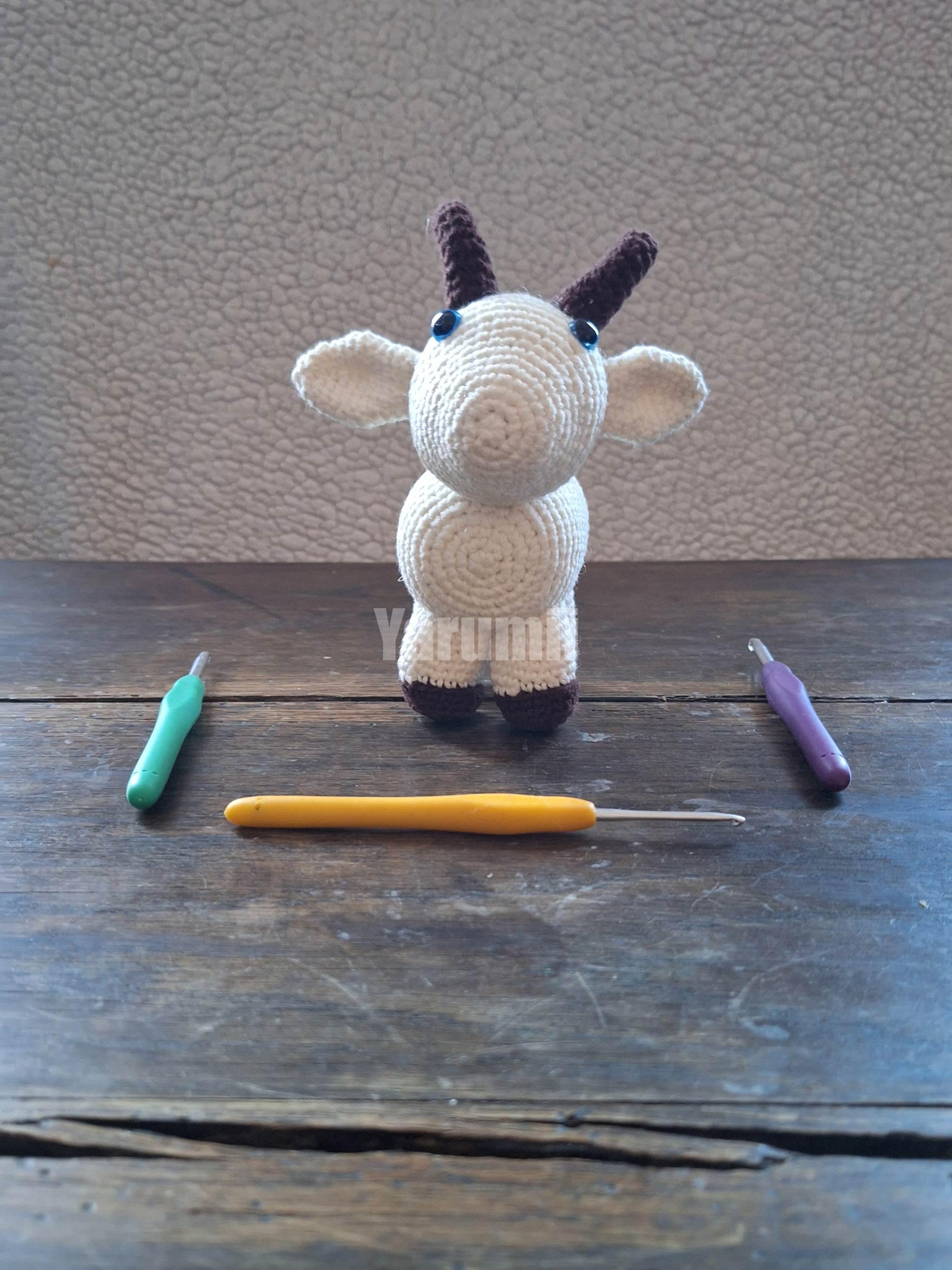 Chèvre au crochet - Création Yarumii Chèvre au crochet - Création Yarumii