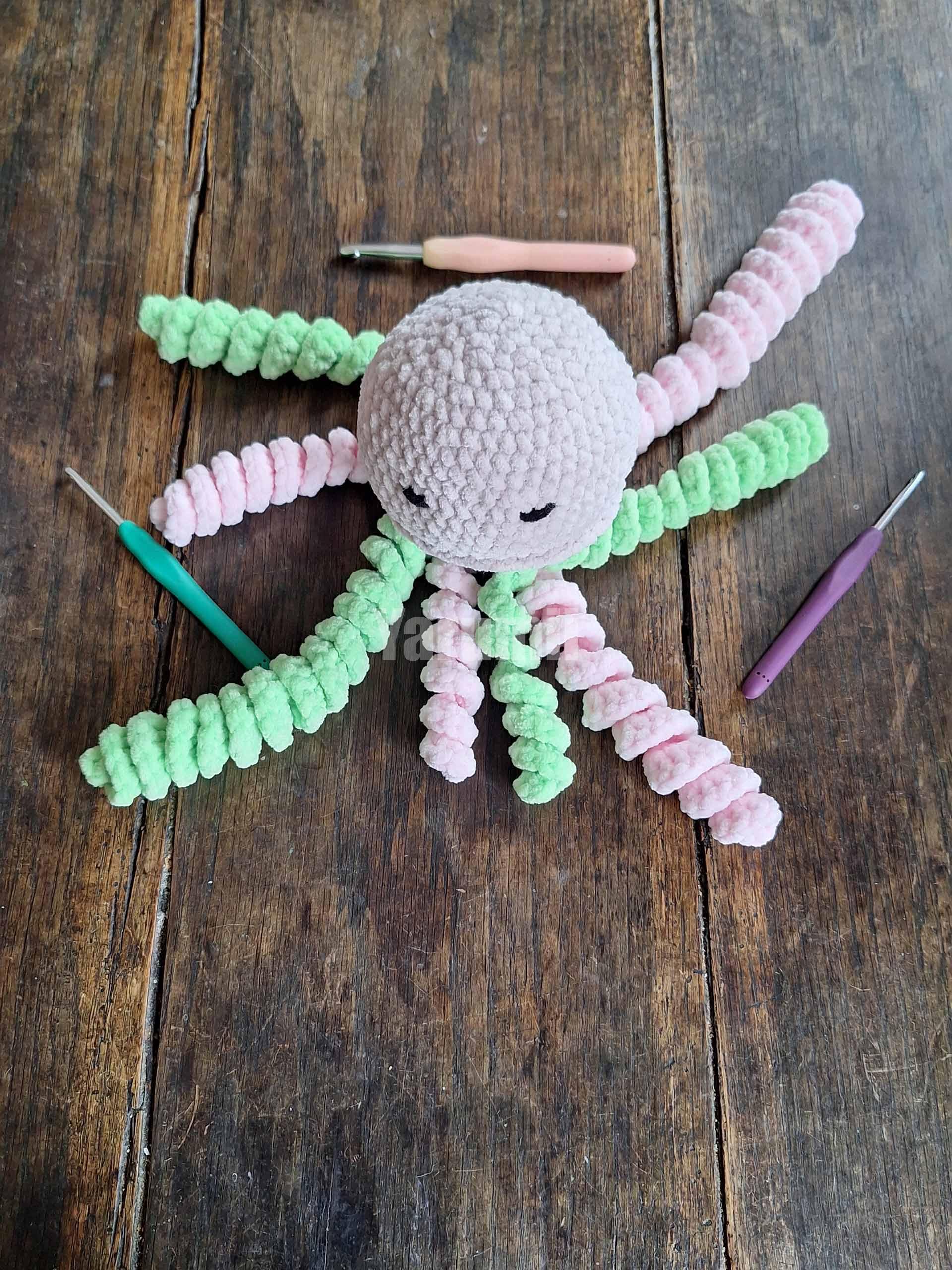 Méduse au crochet - Création Yarumii Méduse au crochet - Création Yarumii