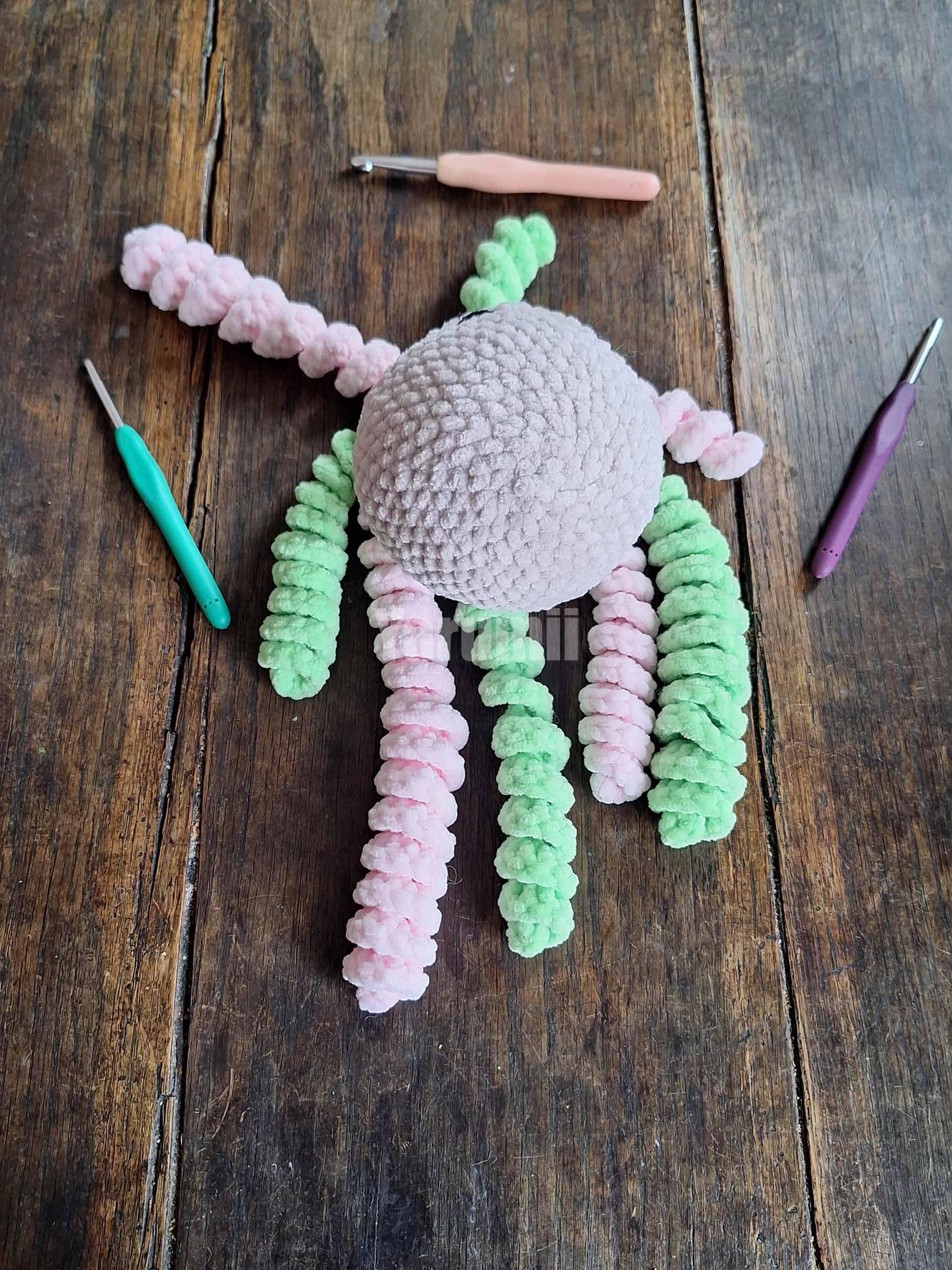 Méduse au crochet - Création Yarumii Méduse au crochet - Création Yarumii