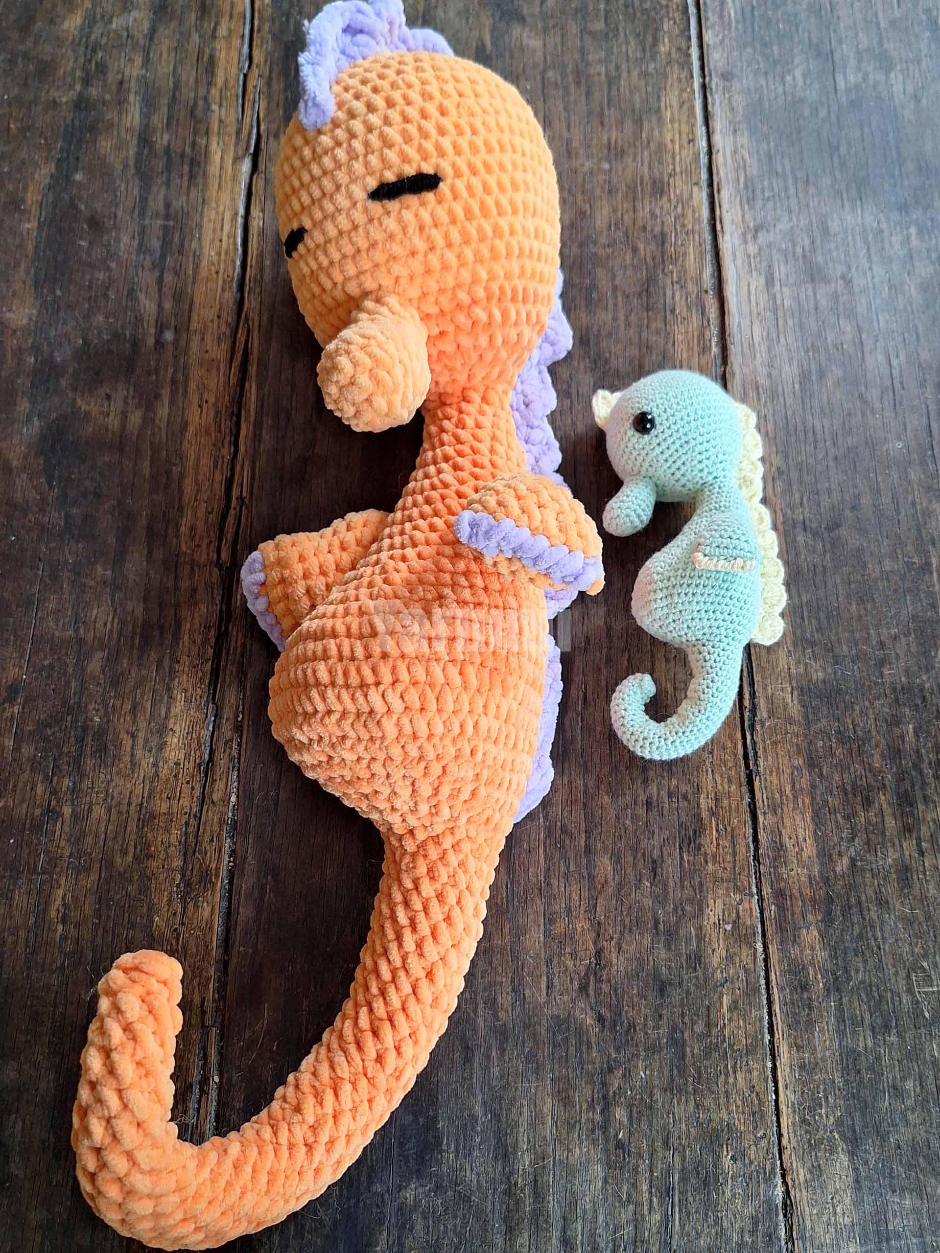 Hippocampe au crochet - Création Yarumii Hippocampe au crochet - Création Yarumii