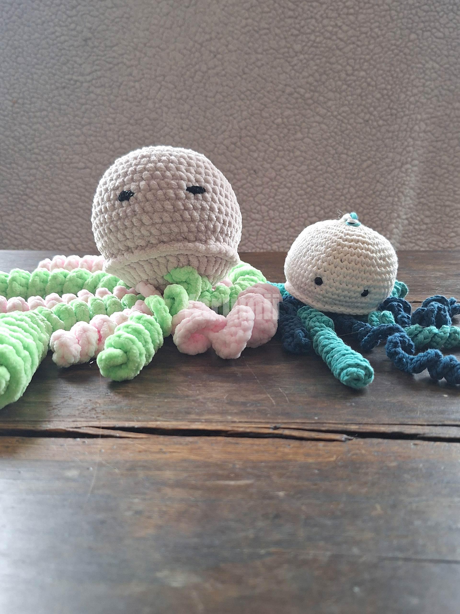 Méduse au crochet - Création Yarumii Méduse au crochet - Création Yarumii
