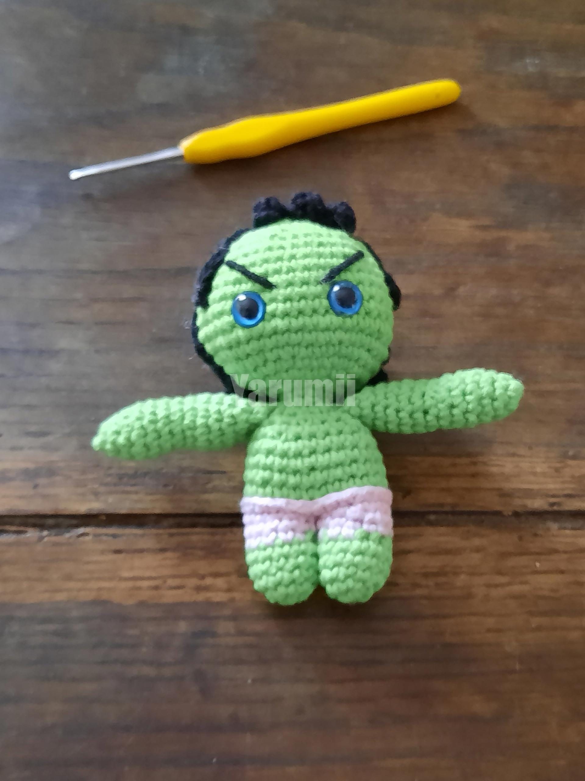 Mini-Hulk au crochet - Yarumii