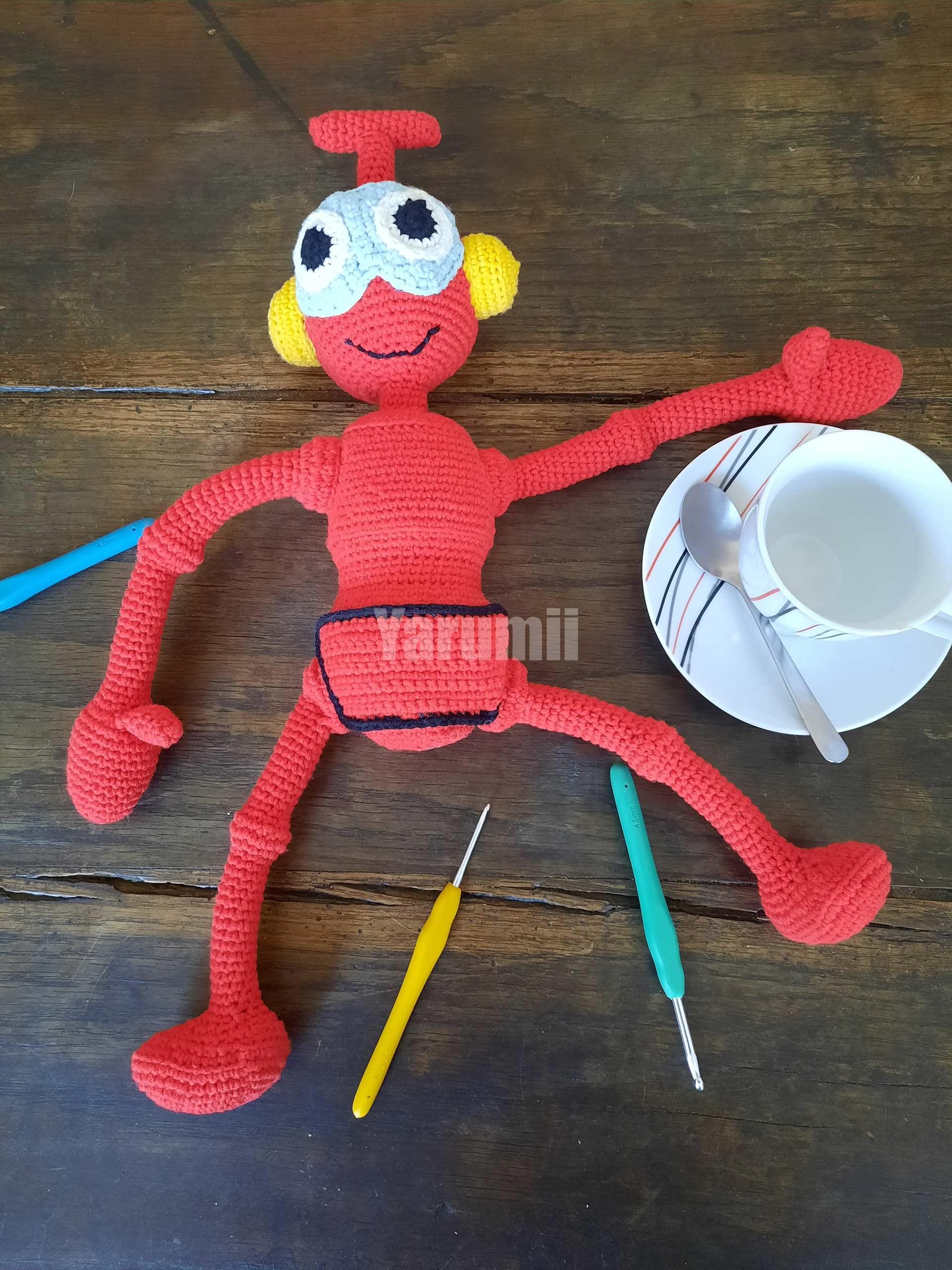 Nono, le petit robot au crochet - Yarumii